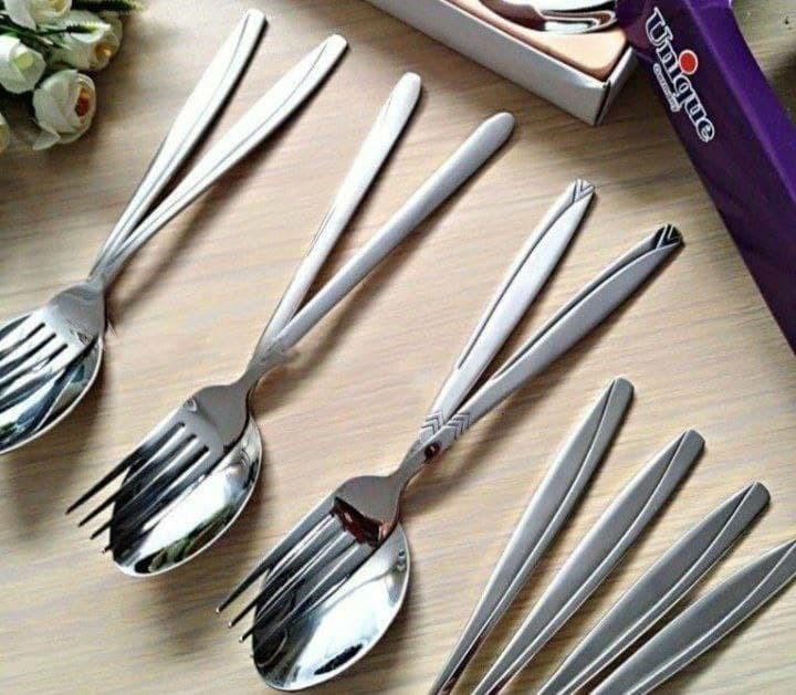 قاشق چنگال یونیک نقره ای